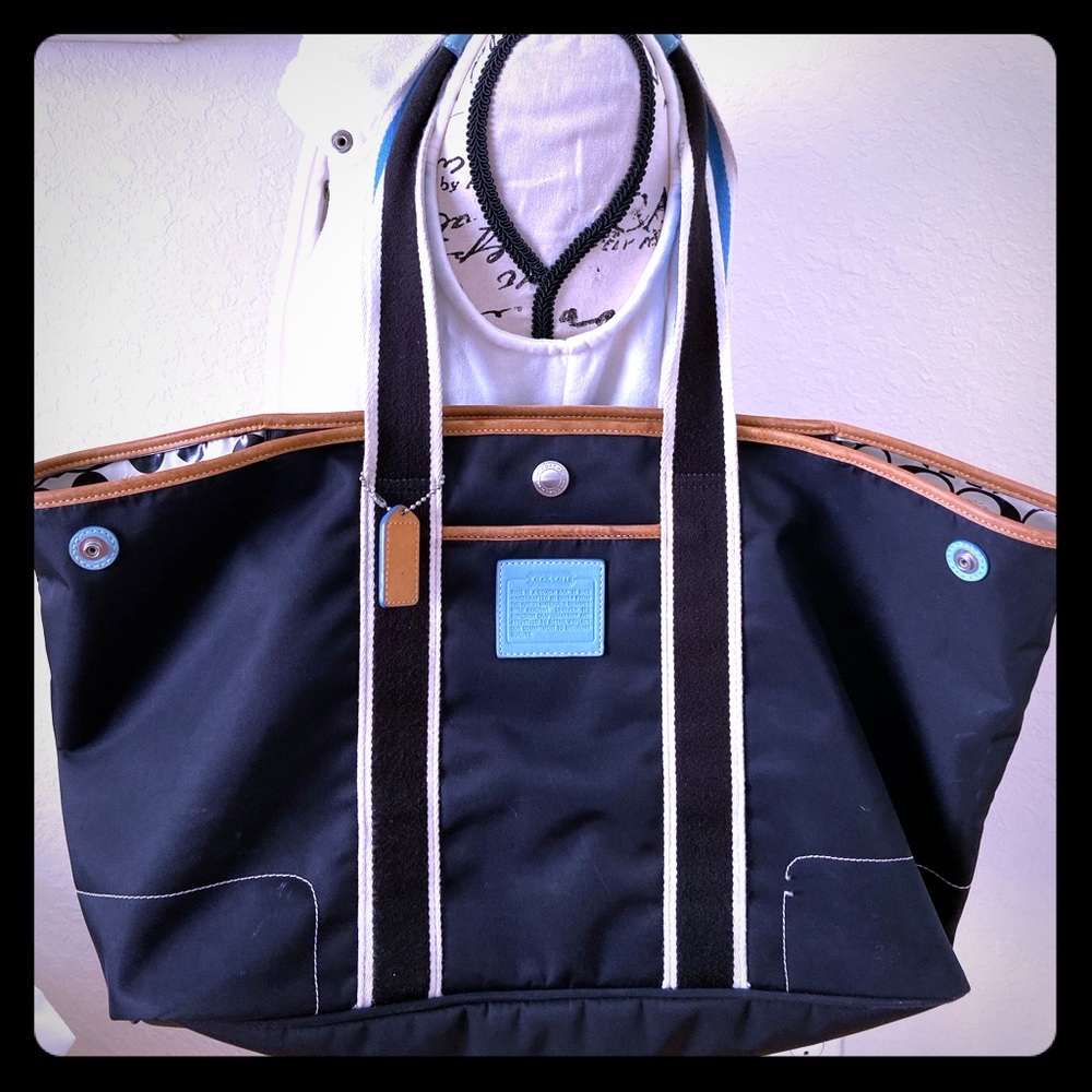Coach weekender bag.